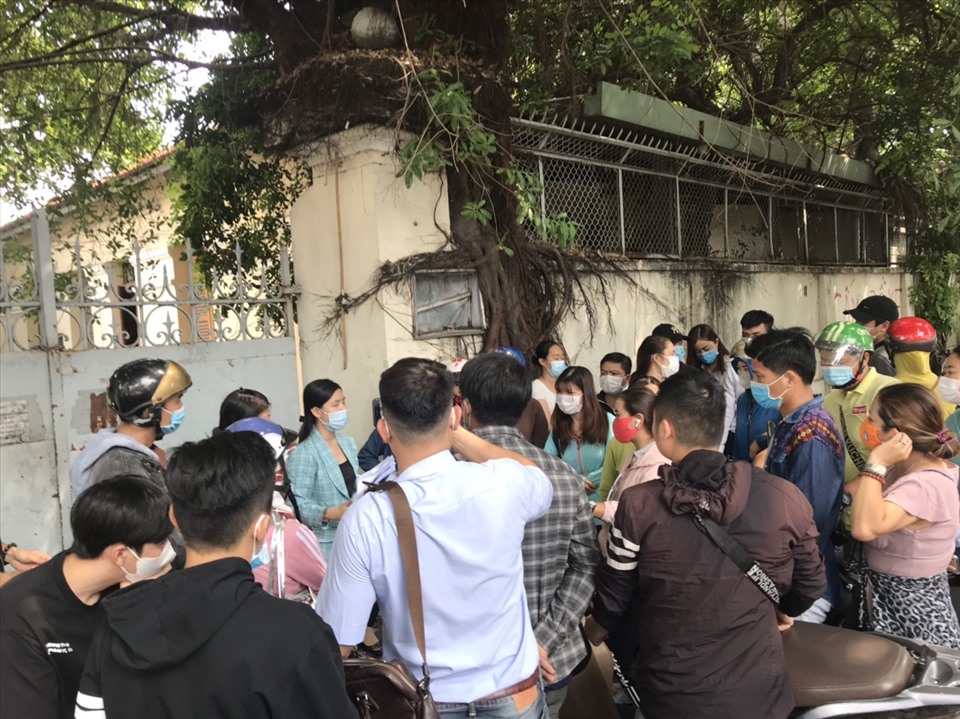 MIẾNG PHÔ MAI VÀ CÁI BẪY